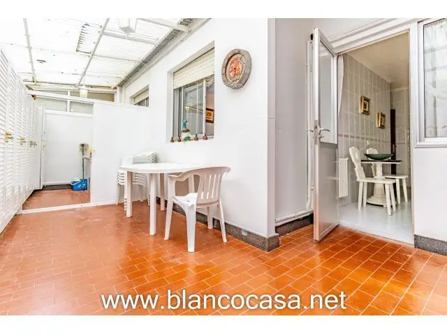 Piso con Terraza en Centro Carballo 126m2