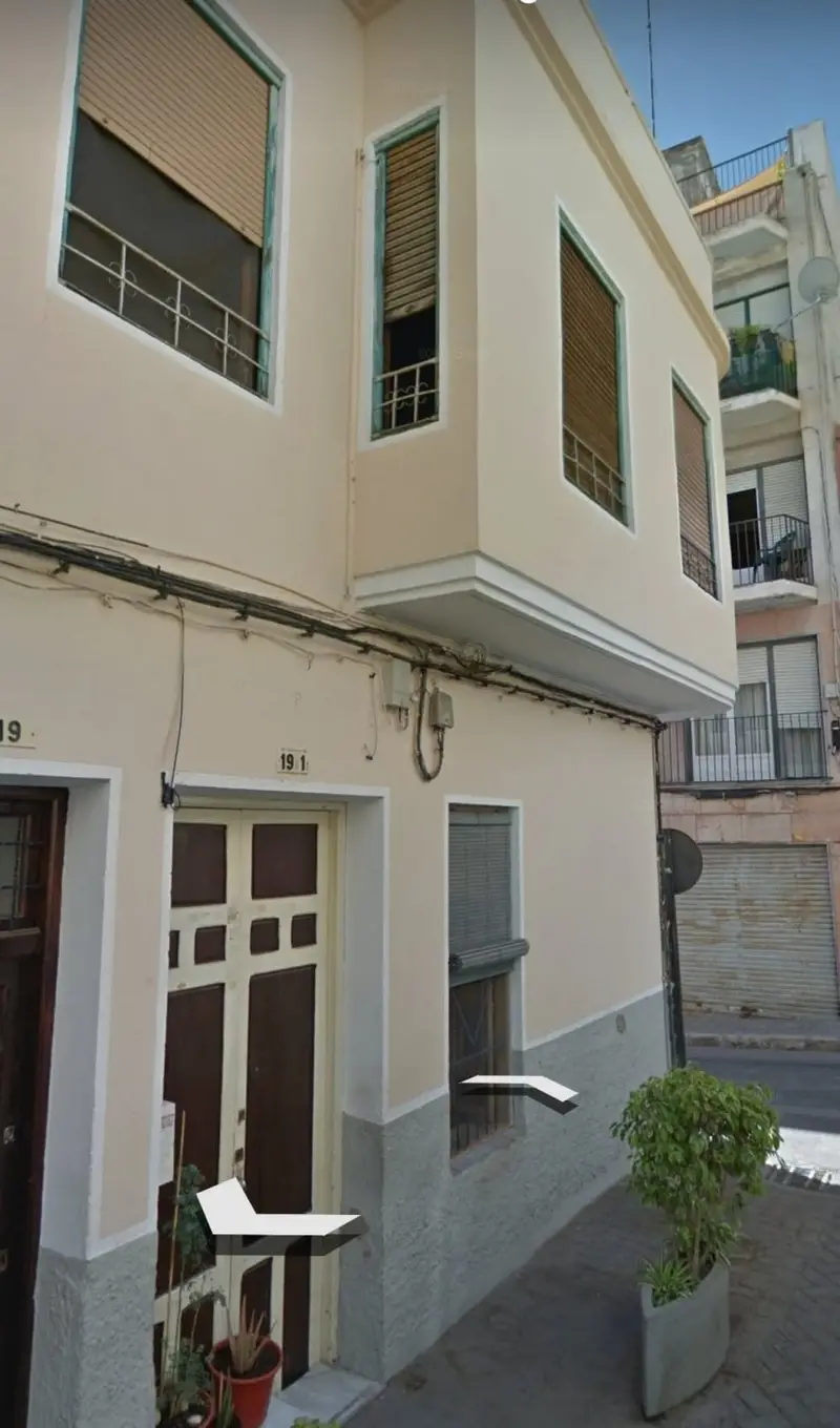 Venta Solar Centro Elche 120m2 Baja 3 Alturas