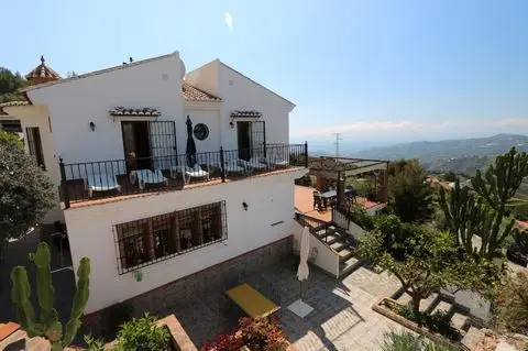Casa-Villa de 7 Dormitorios en venta Frigiliana, España