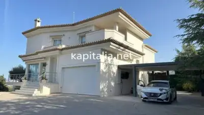 Villa de Lujo en Albaida 500m2 con Piscina y Sauna