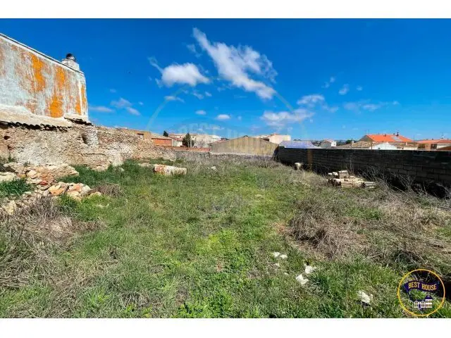 Casa en Arcas del Villar para Reformar con Encanto
