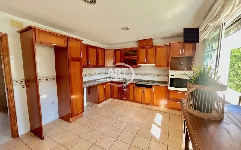 Chalet en Venta en La Eliana Valencia 329m2