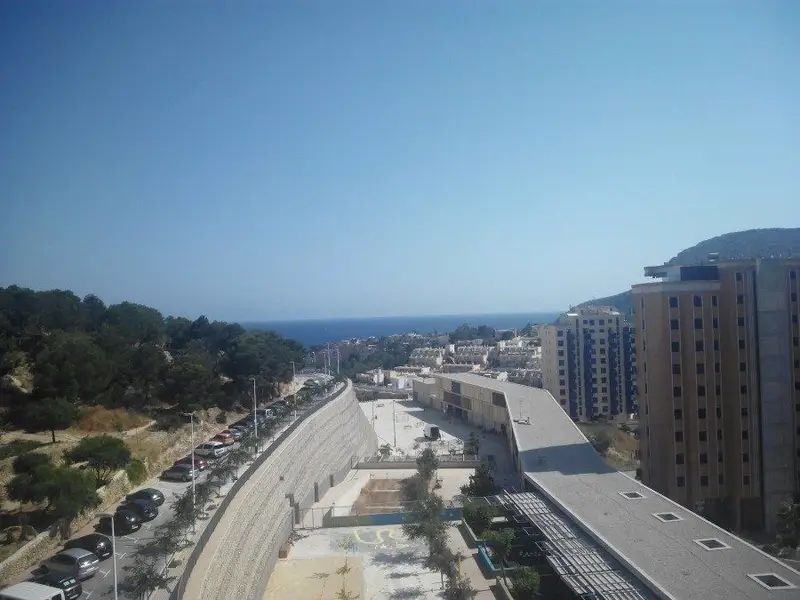 Solar Luminoso en Calpe con Proyecto de Apartamentos