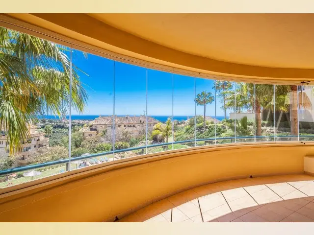 Apartamento en venta Elviria 2 dormitorios vistas al mar