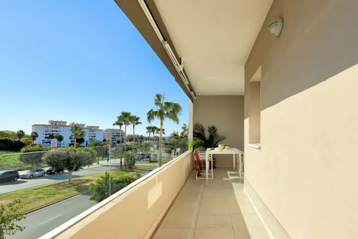 Apartamento en Nueva Andalucia 2 Dormitorios Cerca de la Playa y Golf