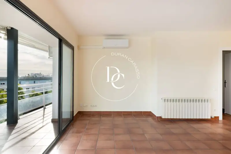 Apartamento en Sitges con Vistas al Mar y Piscina