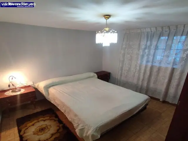 Casa en Alquiler Santibanez 2 Dormitorios Patio Privado