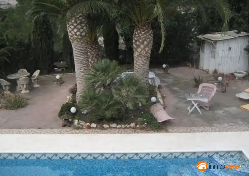 Casa en venta en Elda con piscina y terraza