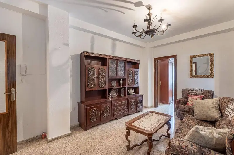 Piso en venta Centro Granada 91m2 3 dormitorios reforma