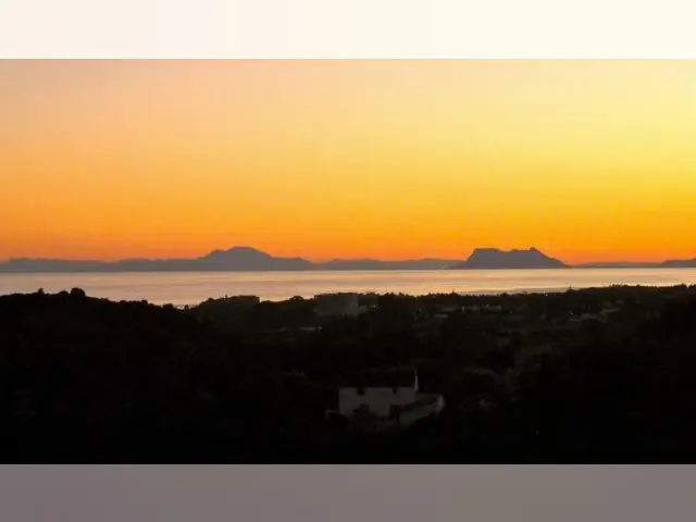 Terreno en Venta Estepona Vistas Panoramicas al Mar