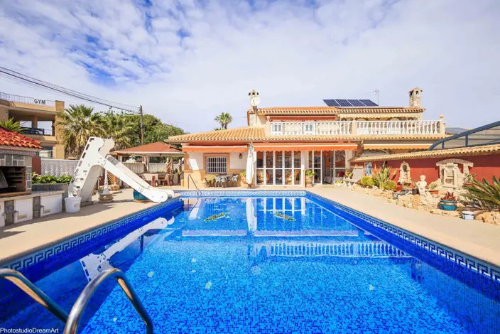 Villa 5 Dormitorios Piscina Cabo Roig Cerca Playa