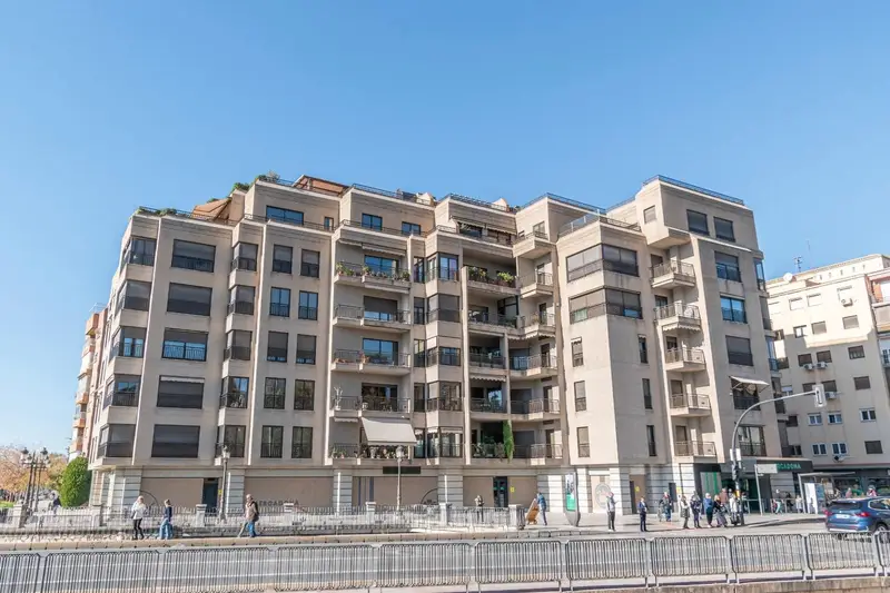 Piso en venta en Granada ciudad  Edificio Sanchez