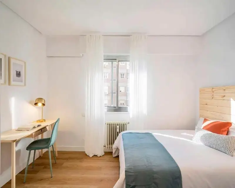 Calle del Conde de la Cimera, Madrid, Community of Madrid 28040