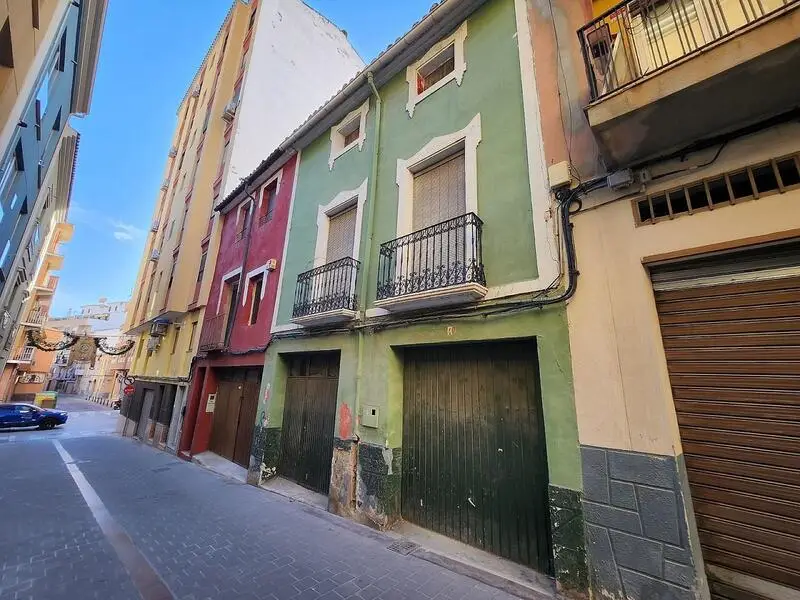 Adosado en venta
Villena, Alicante
