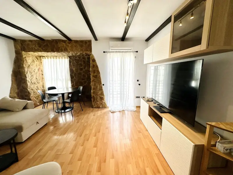 Apartamento en Alquiler El Grau Valencia 3 Dormitorios 1 Baño Amueblado