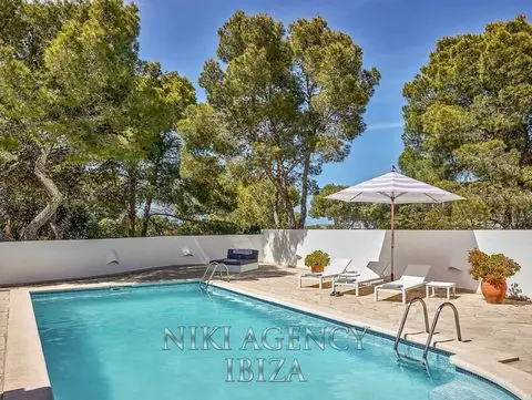 Finca de Lujo en Cala Vadella con Vistas al Mar y Piscina