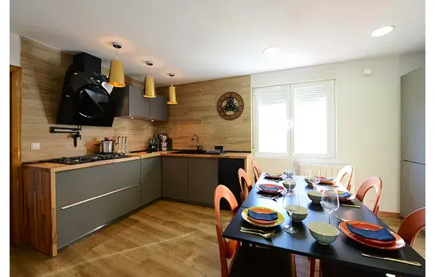 Habitaci	ón 100m	² Bilbao Estancia Media Larga
