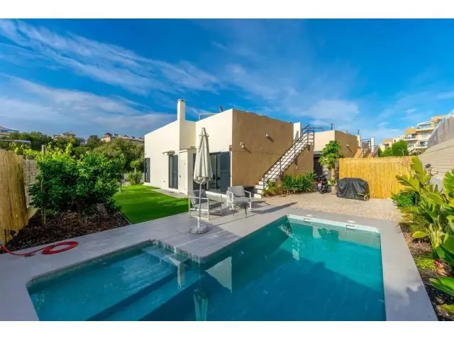 Chalet en Orihuela Costa con Piscina Privada