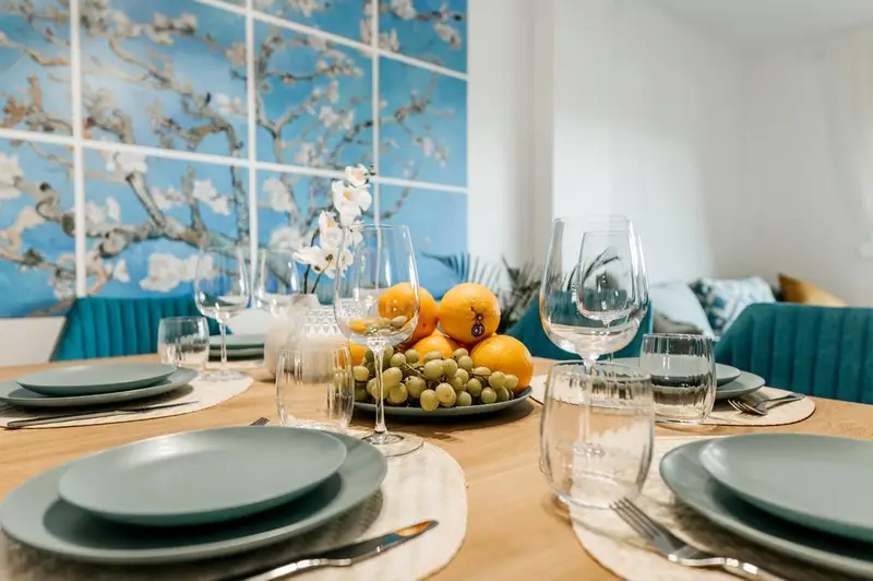 Apartamento 3 Dormitorios Nueva Andalucía Piscina Garaje