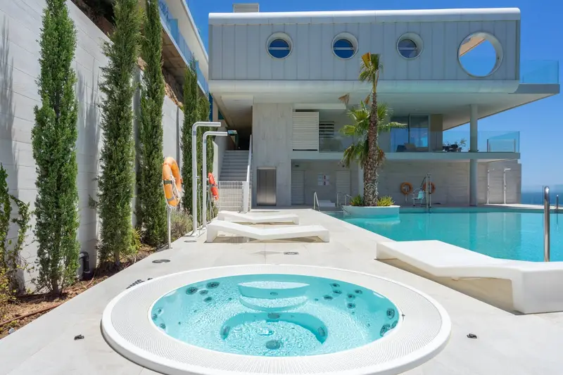 Apartamento 3 Dormitorios Alquiler Málaga Costa del Sol