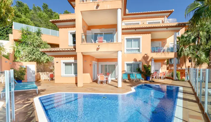 Piso 9 Dormitorios Costa Blanca