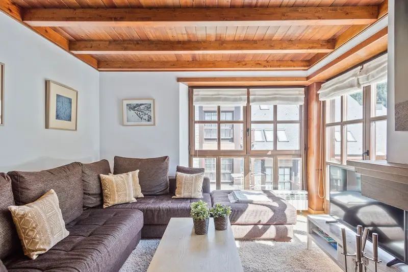Apartamento 3 Dormitorios Baqueira Beret con Vistas a Montaña y Acceso a Pistas