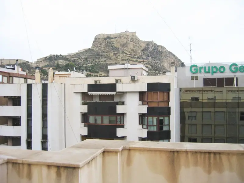 Ático a Estrenar en Rambla Centro Alicante