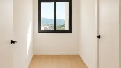 Alquiler Piso Reformado 3 habitaciones Cerca C58 AP7