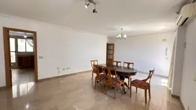 Piso en Venta Cerca del Metro 3 Dormitorios 2 Baños