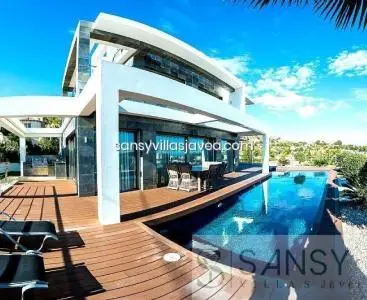 Villa de Lujo en Calpe con Piscina Climatizada y Domótica