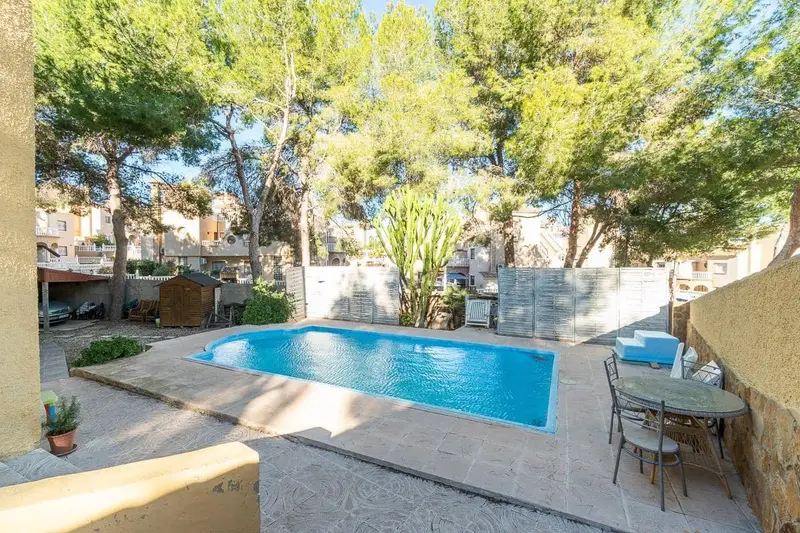 Chalet en Venta Orihuela Costa 6 Dormitorios Piscina Privada