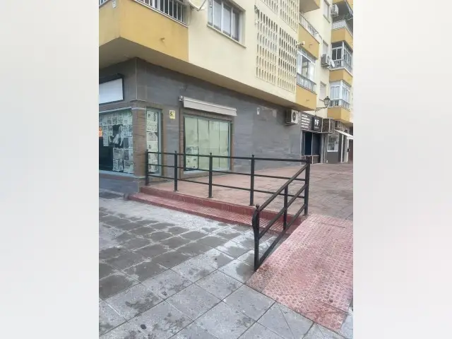 Local Comercial 65m2 en Esquina Marbella