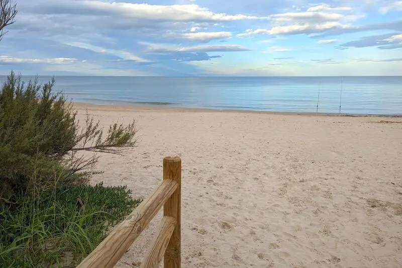 Parcela en venta Denia playa Les Deveses 1200m2