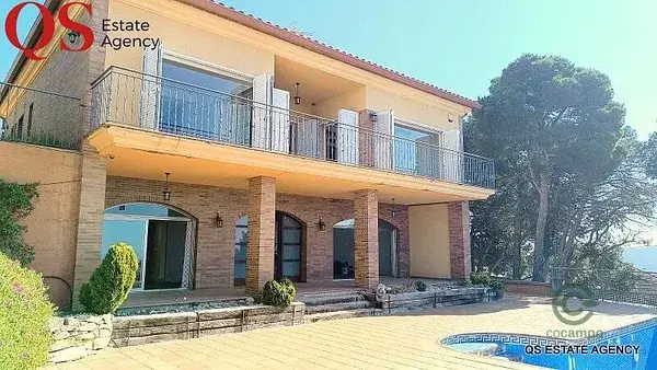Casa en Blanes con Vistas al Mar y Piscina