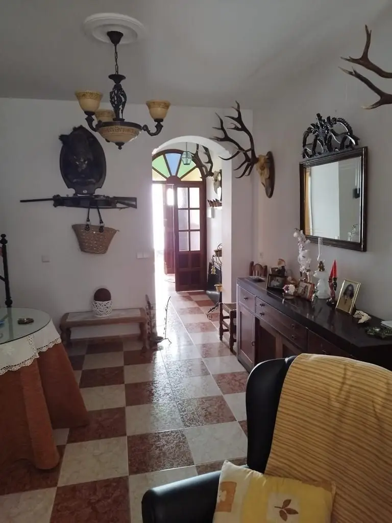 Venta Casa con Patio en Corteconcepcion