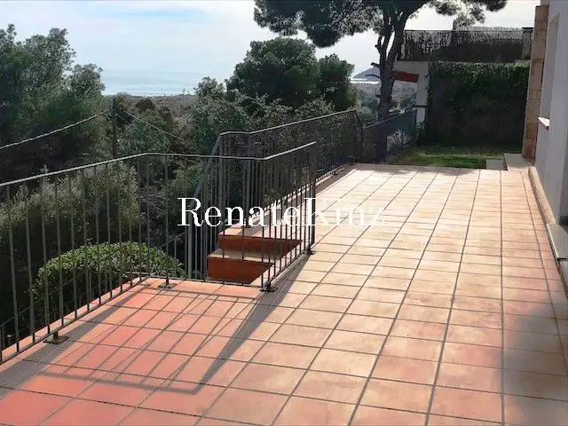 Casa en Bellamar con Vistas al Mar