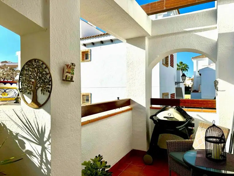 Apartamento en venta en Villamartin con vistas al mar