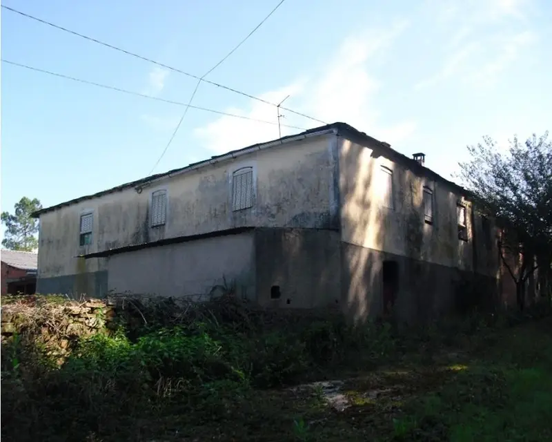 Casa Unifamiliar 372m² en Pobra do Brollón