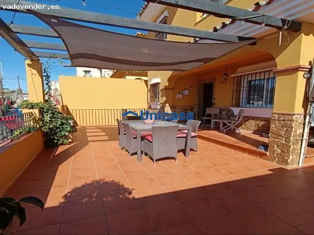 Chalet Independiente en El Chaparral Puerto de la Torre Malaga
