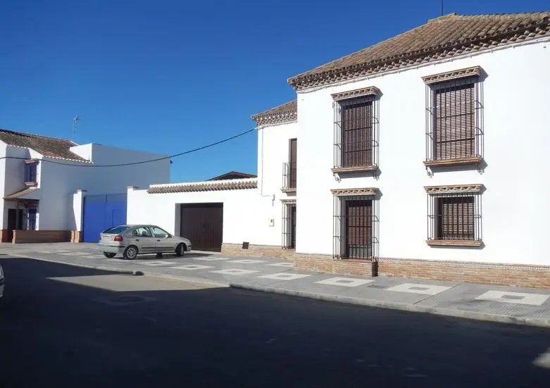 Casa Unifamiliar 143m2 2 Dormitorios 2 Baños Trobal