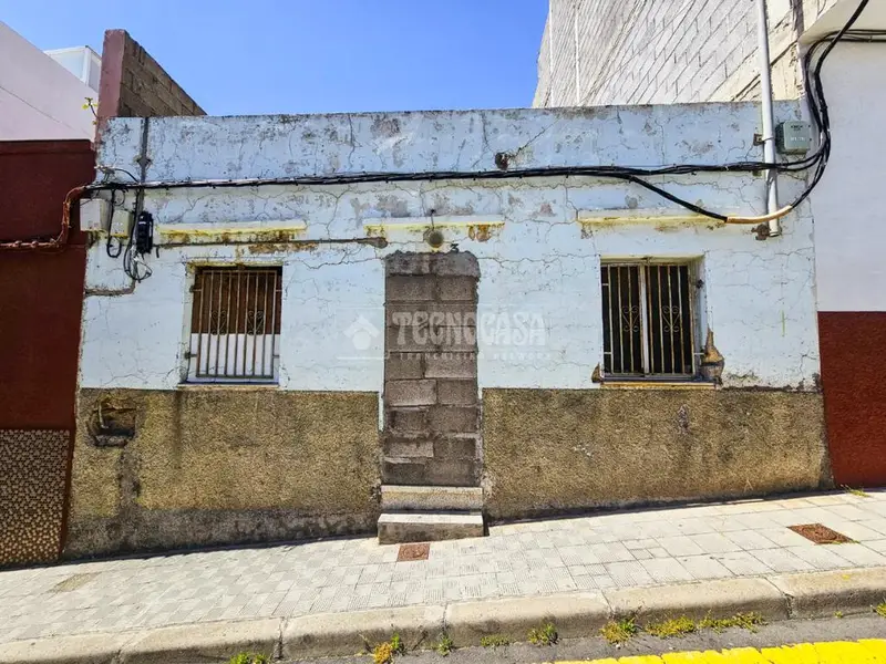 Casa en Venta Taco 4 Habitaciones A Reformar Gran Oportunidad