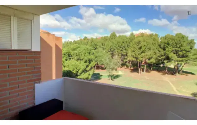Apartamento 5 Dormitorios Alcalá Henares Estudiantes Trabajadores