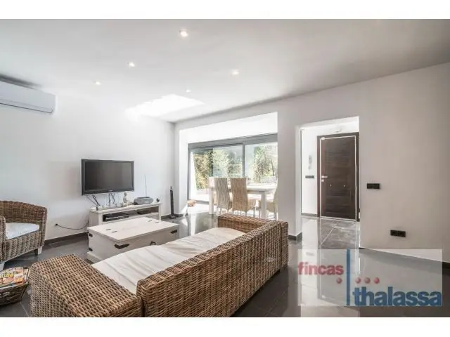 Chalet Reformado en Lloret de Mar con Piscina y Garaje