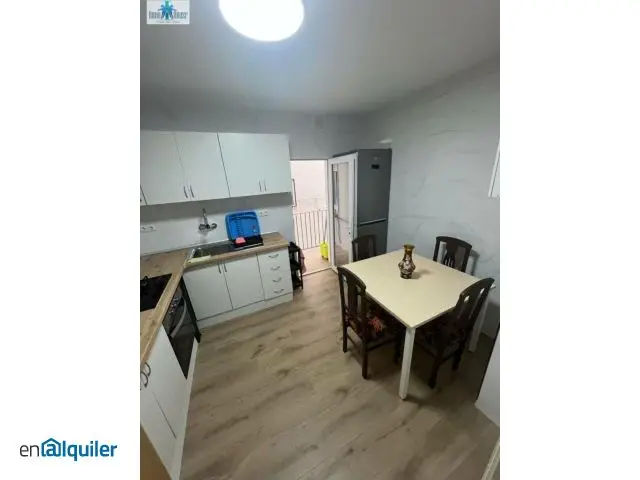 Alquiler piso estudiantes Albacete 5 habitaciones 2 baños