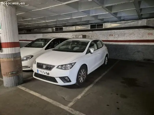 Plaza Parking Alquiler La Sagrera 553m x 191m