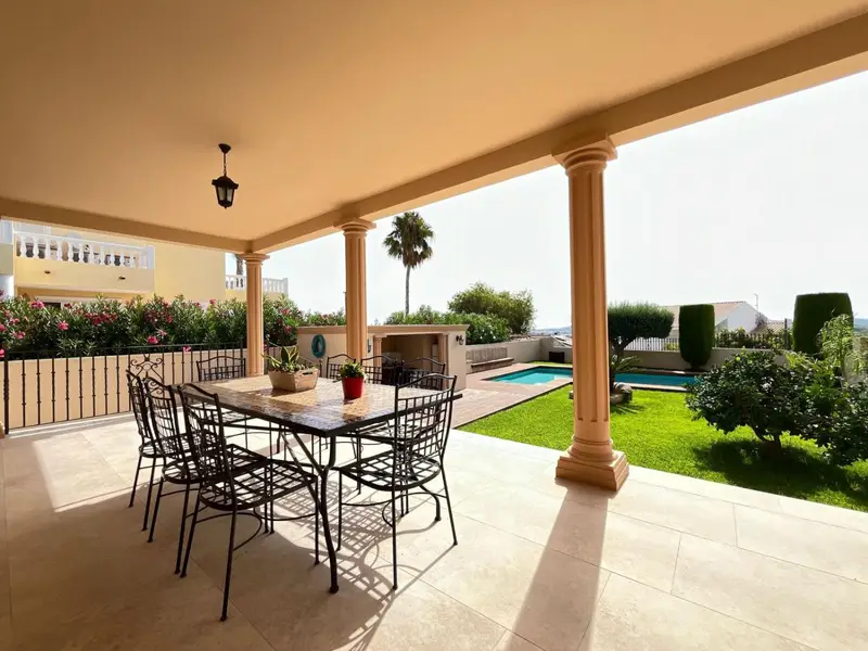Venta Chalet con trastero en Beniarbeig