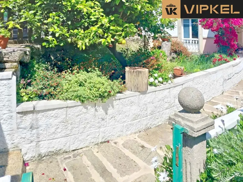 Casa unifamiliar en venta: amplia, luminosa y con vistas al mar