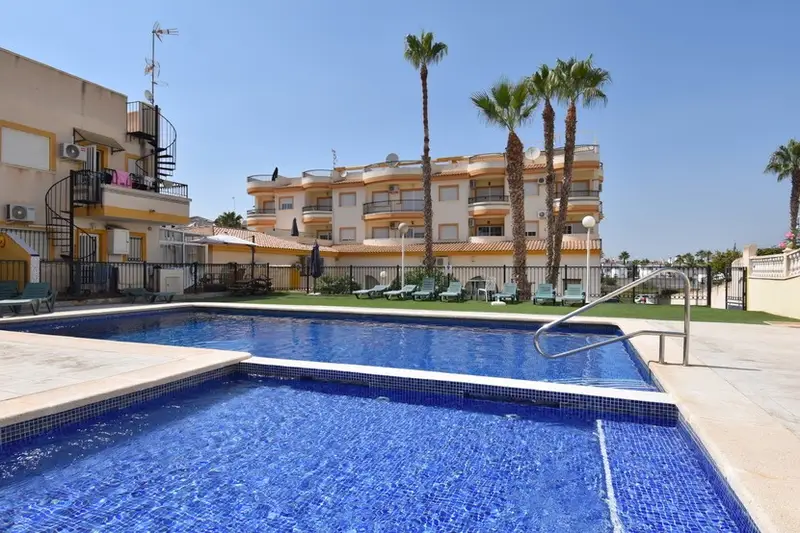 Apartamento 2 Dormitorios Villamartin Cerca Playa Golf