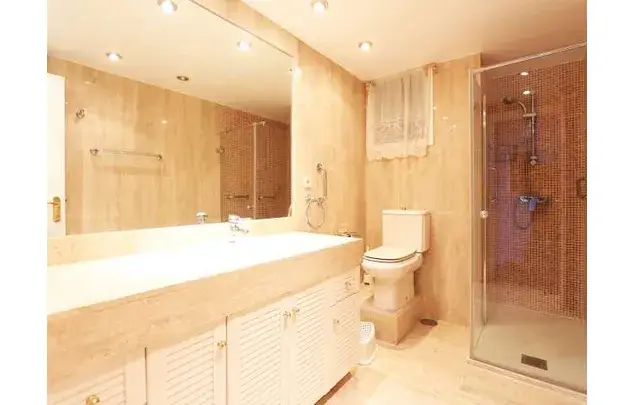 Alquiler Habitaciones 140m2 Madrid 4 Dormitorios 2 Baños