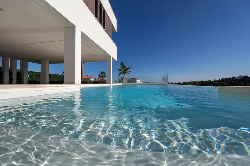 Villa de Lujo 5 Dormitorios Vistas al Mar La Quinta Málaga